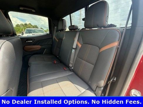 Used 2024 GMC Canyon AT4 w/ Technology Package AWD/4WD image 9