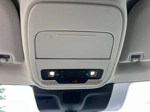 Used 2025 Ford Expedition Active AWD/4WD image 21