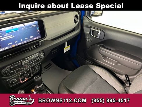 Used 2026 Jeep Wrangler Sport S image 36