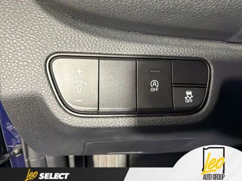 Used 2024 Kia Seltos EX AWD/4WD image 17
