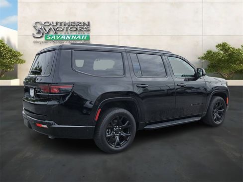 Used 2025 Jeep Wagoneer Series II w/ Convenience Group I AWD/4WD image 5