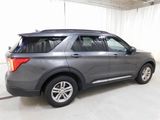Used 2020 Ford Explorer XLT image 3