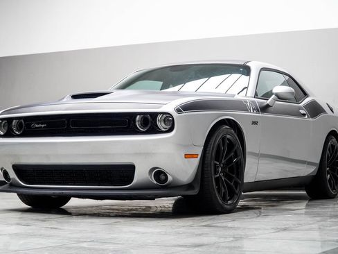 Used 2021 Dodge Challenger R/T Scat Pack w/ T/A Package image 9