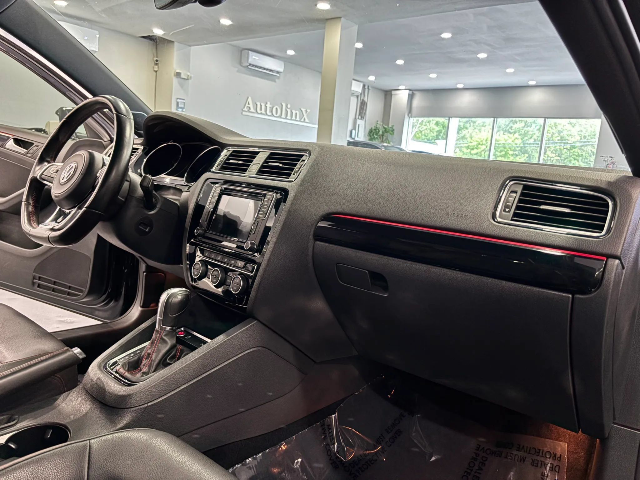 Used 2017 Volkswagen Jetta GLI FWD image 10