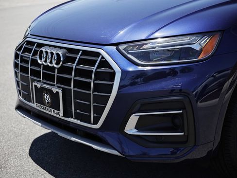 Used 2023 Audi Q5 2.0T Premium w/ Convenience Package AWD/4WD image 12