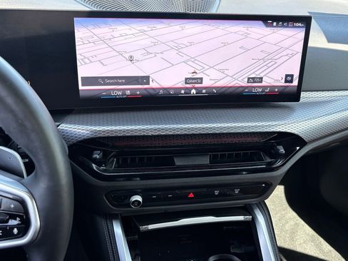 Used 2025 BMW M440i Convertible w/ Premium Package RWD image 19