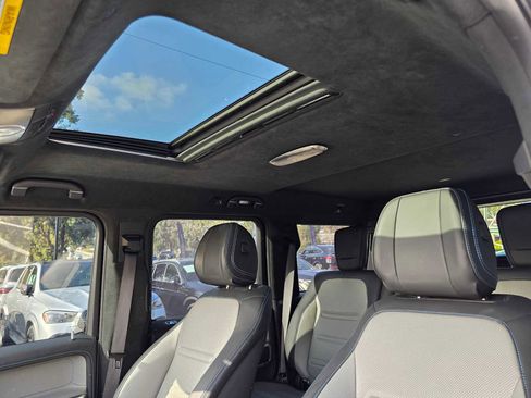 Used 2025 Mercedes-Benz G 580 w/ EQ Technology image 35