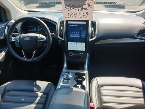 Used 2022 Ford Edge SEL w/ Convenience Package AWD/4WD image 2