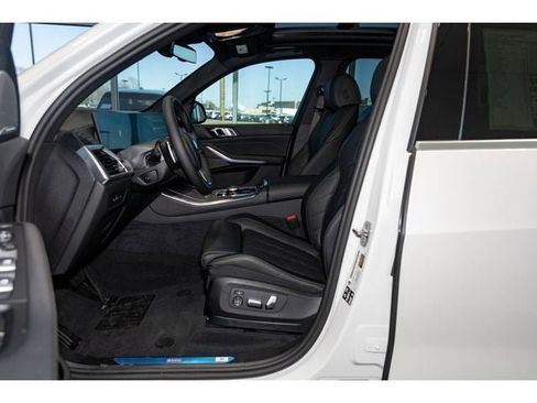New 2026 BMW X5 xDrive40i w/ Premium Package image 40