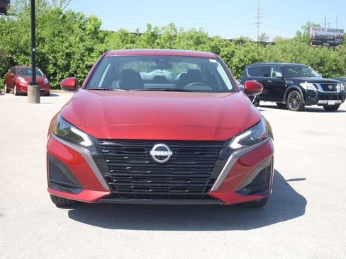 New 2026 Nissan Altima 2.5 SV w/ SV Special Edition Package FWD image 2