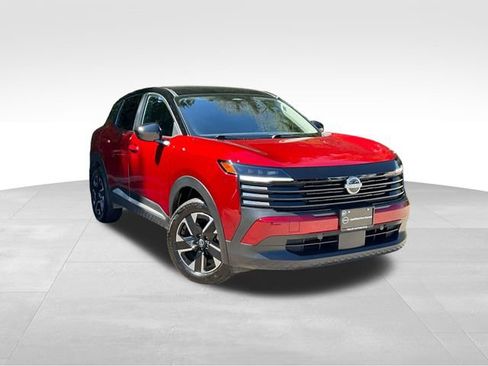 Certified 2025 Nissan Kicks SV AWD/4WD image 1