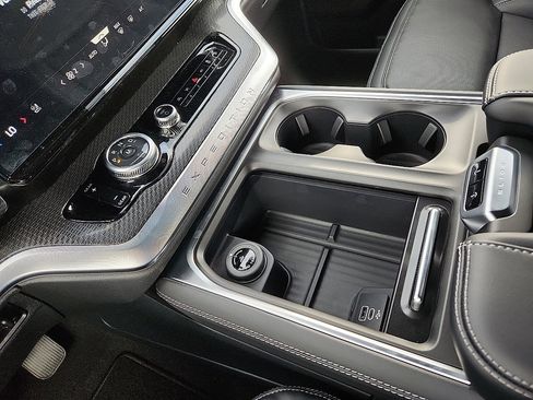 New 2026 Ford Expedition Platinum w/ Stealth Appearance Package image 12