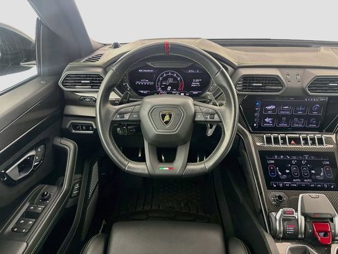 Used 2024 Lamborghini Urus Performante AWD/4WD image 23