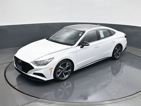 Used 2023 Hyundai Sonata SEL Plus image 13