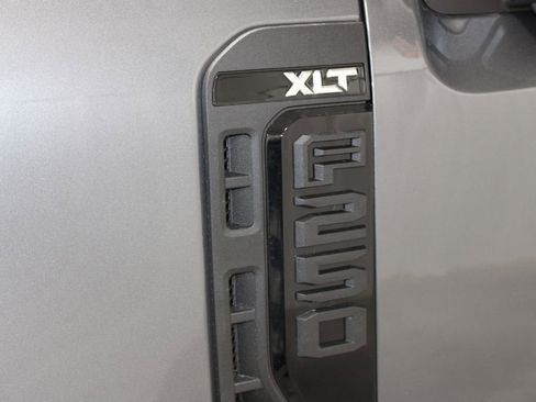 New 2026 Ford F250 XLT w/ XLT Premium Package AWD/4WD image 13