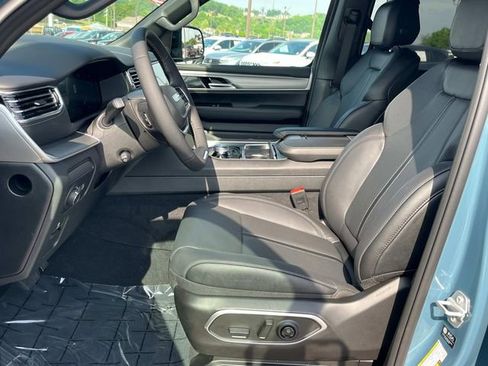 New 2026 Jeep Grand Wagoneer Limited AWD/4WD image 28