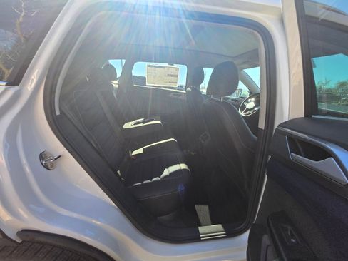 New 2026 Volkswagen Taos SEL image 11