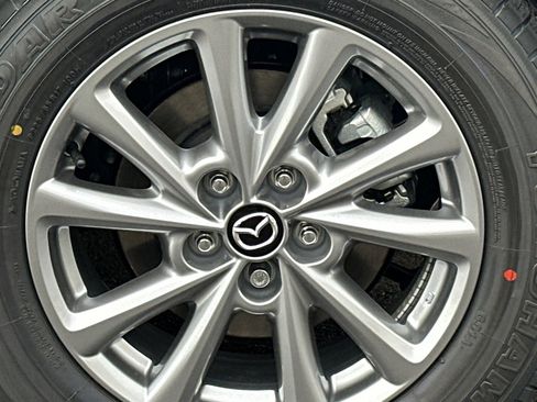 New 2025 MAZDA CX-5 AWD 2.5 S w/ Preferred Package image 4