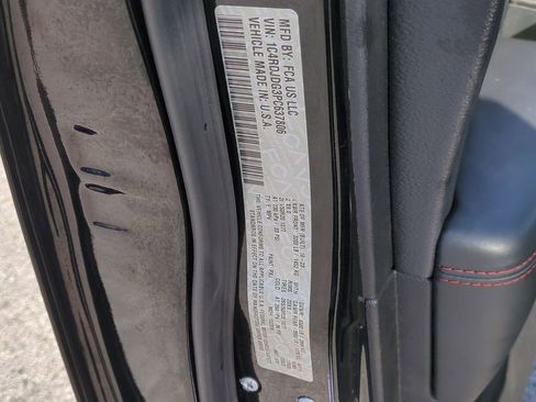 Used 2023 Dodge Durango GT image 33