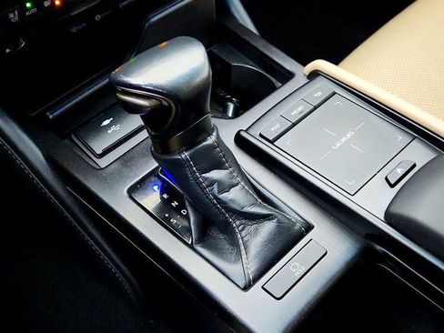 Used 2021 Lexus ES 350 w/ Premium Package image 17