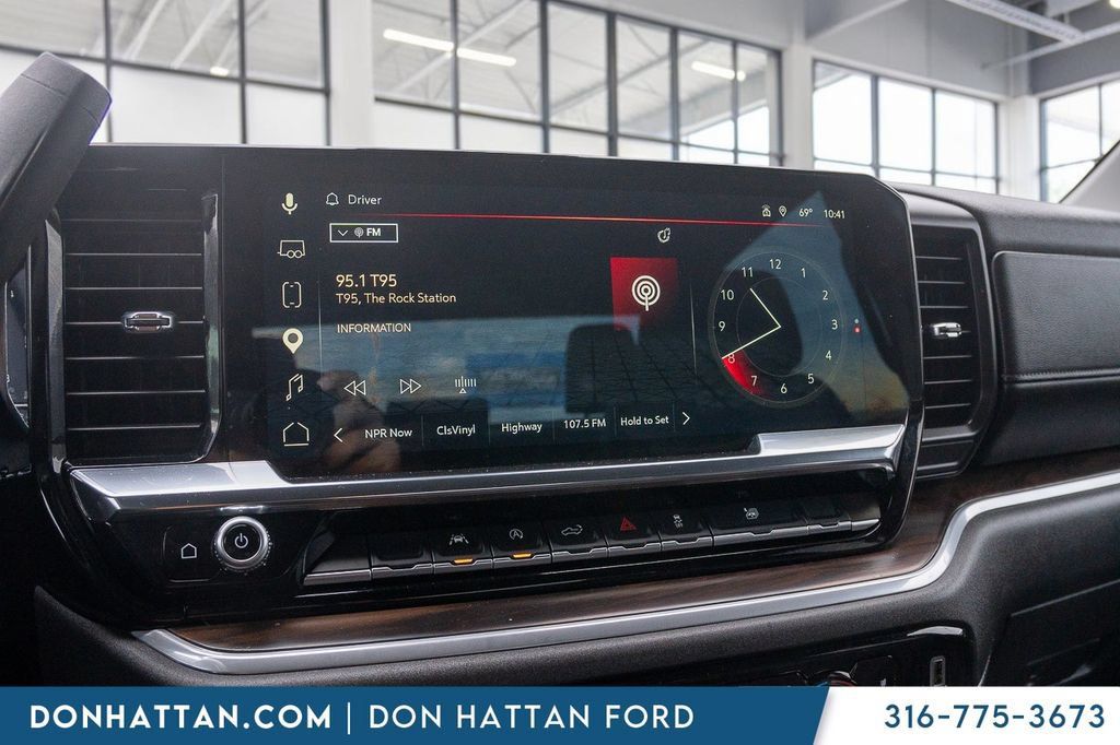 Used 2025 GMC Sierra 1500 SLT AWD/4WD image 7