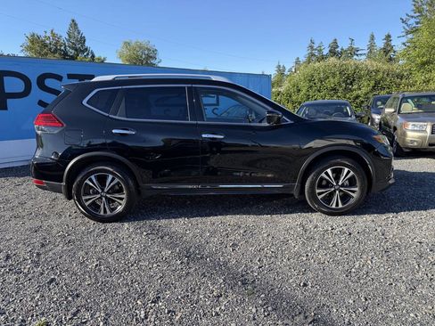 Used 2017 Nissan Rogue SL w/ SL Premium Package AWD/4WD image 2
