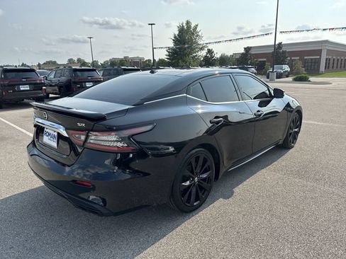 Used 2020 Nissan Maxima SR w/ Sport Mat Group FWD image 5