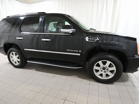 Used 2009 Cadillac Escalade AWD image 14