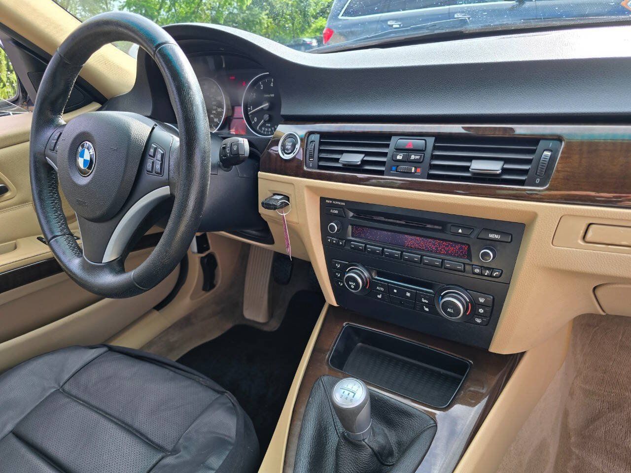 Used 2011 BMW 328i Sedan RWD image 32