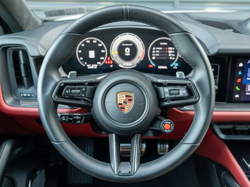 Certified 2026 Porsche Cayenne Turbo GT AWD/4WD image 6