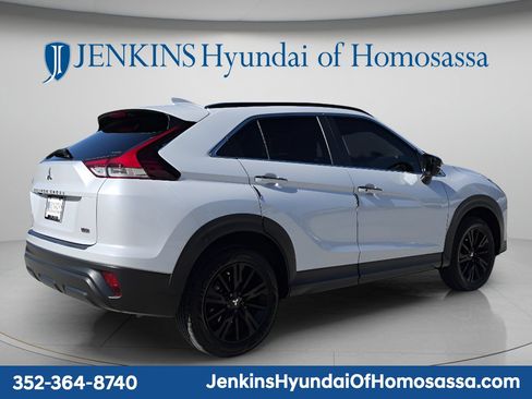 Used 2024 Mitsubishi Eclipse Cross AWD image 4