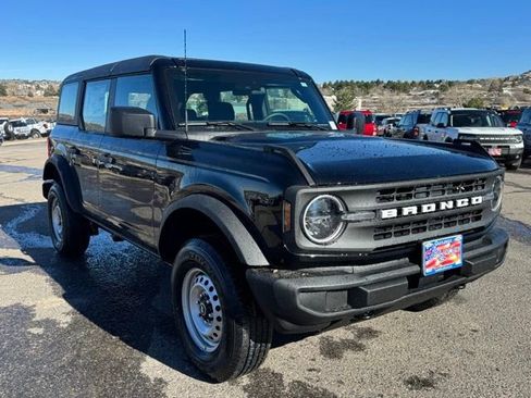 New 2026 Ford Bronco Base image 7