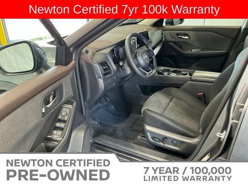 Used 2023 Nissan Rogue SV AWD/4WD image 7