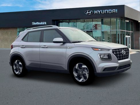 New 2026 Hyundai Venue SEL image 10