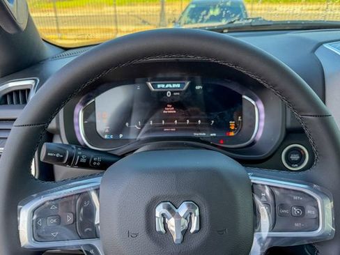 New 2026 RAM 1500 4x4 Crew Cab image 17