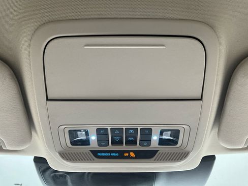 Used 2020 Ford Explorer Platinum w/ Premium Technology Package image 28