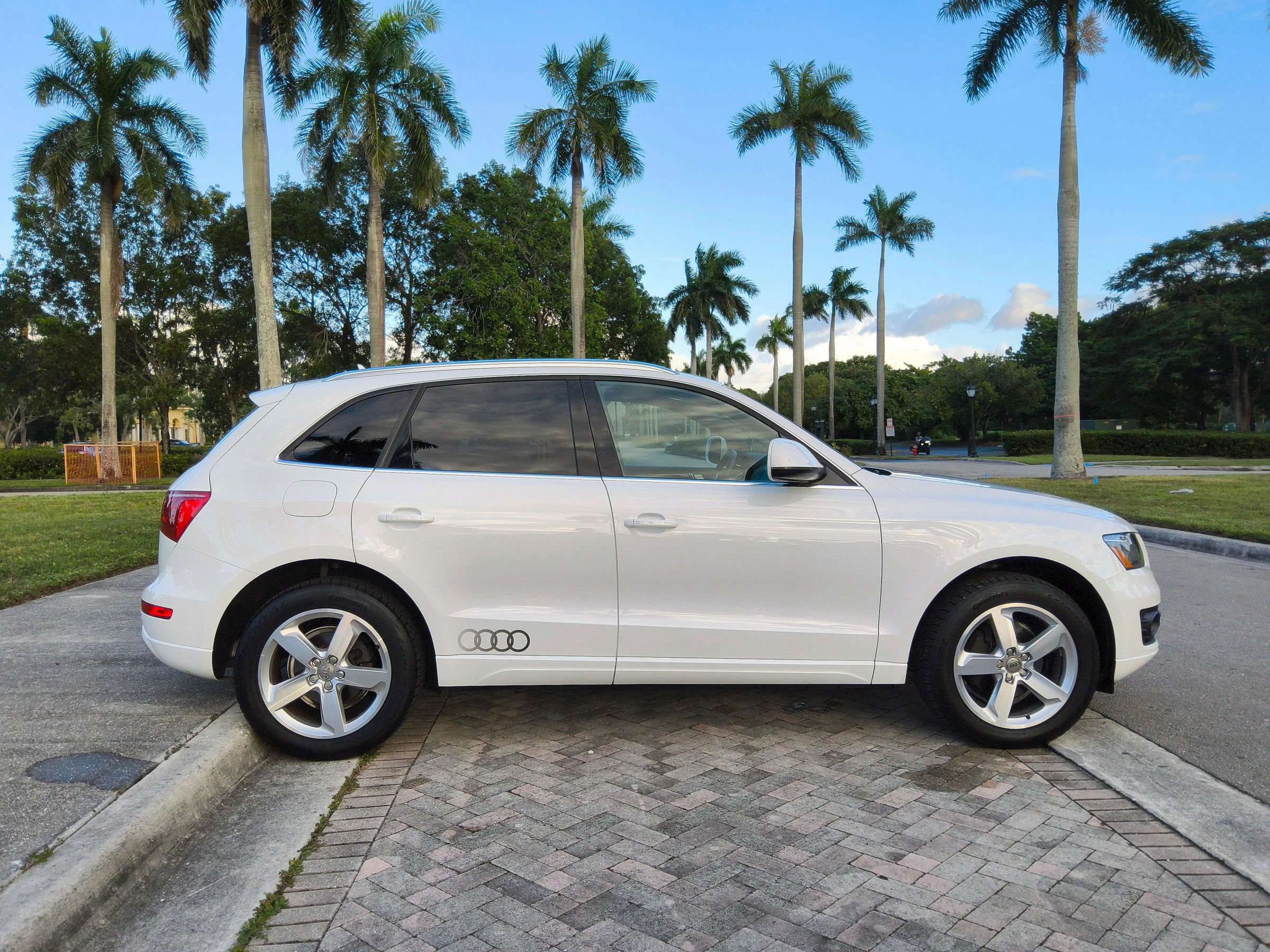 Used 2012 Audi Q5 2.0T Premium Plus AWD/4WD image 24
