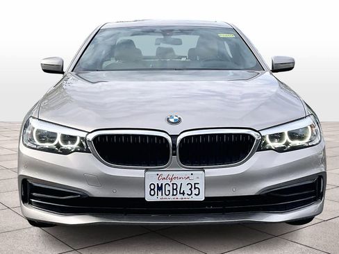Used 2019 BMW 530i w/ Convenience Package image 3