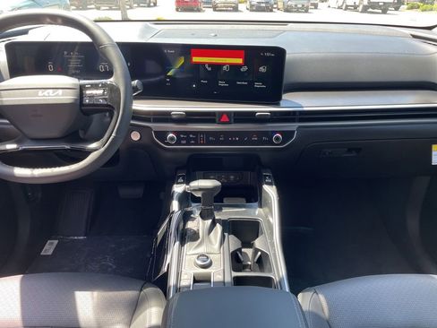 New 2026 Kia Sorento S AWD/4WD image 11