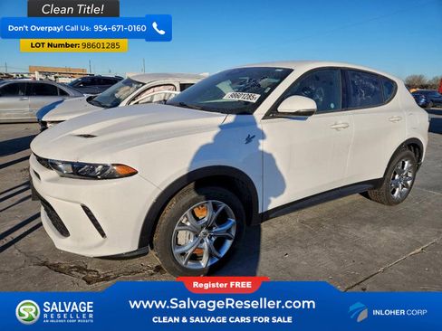 Used 2024 Dodge Hornet R/T image 1