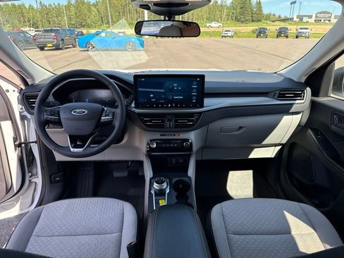 Used 2024 Ford Escape Active w/ Tech Pack #1 AWD/4WD image 13