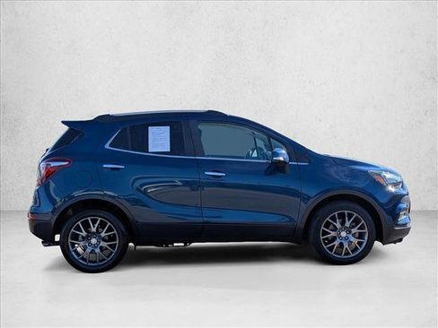 Used 2019 Buick Encore Sport Touring image 2