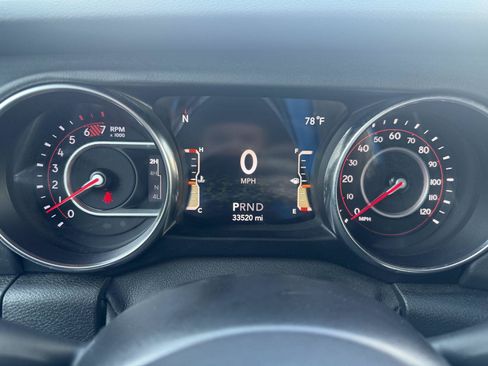 Used 2020 Jeep Wrangler Unlimited Rubicon w/ Quick Order Package 28Y Recon AWD/4WD image 11