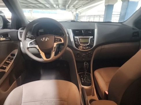 Used 2013 Hyundai Accent GLS w/ Premium Pkg image 5