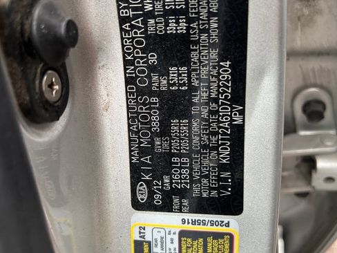Used 2013 Kia Soul + w/ Audio Pkg FWD image 10