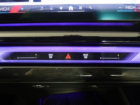 Certified 2024 BMW 540i xDrive w/ Premium Package image 20