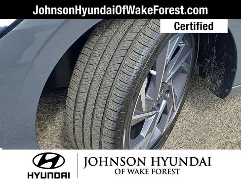 Used 2025 Hyundai Elantra Limited FWD image 42