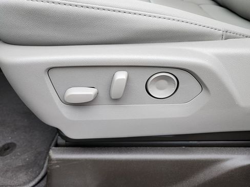 New 2026 GMC Sierra 1500 SLT w/ SLT Premium Plus Package image 18