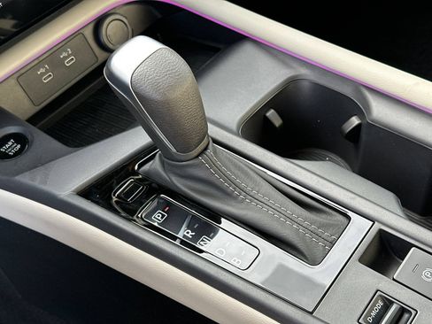 New 2026 Nissan Sentra SL w/ Floor Mat Package FWD image 32