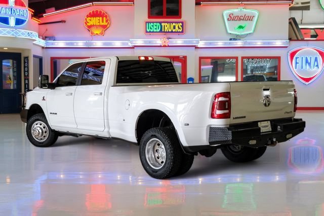 Used 2024 RAM 3500 Laramie w/ Chrome Bumper Package AWD/4WD image 4